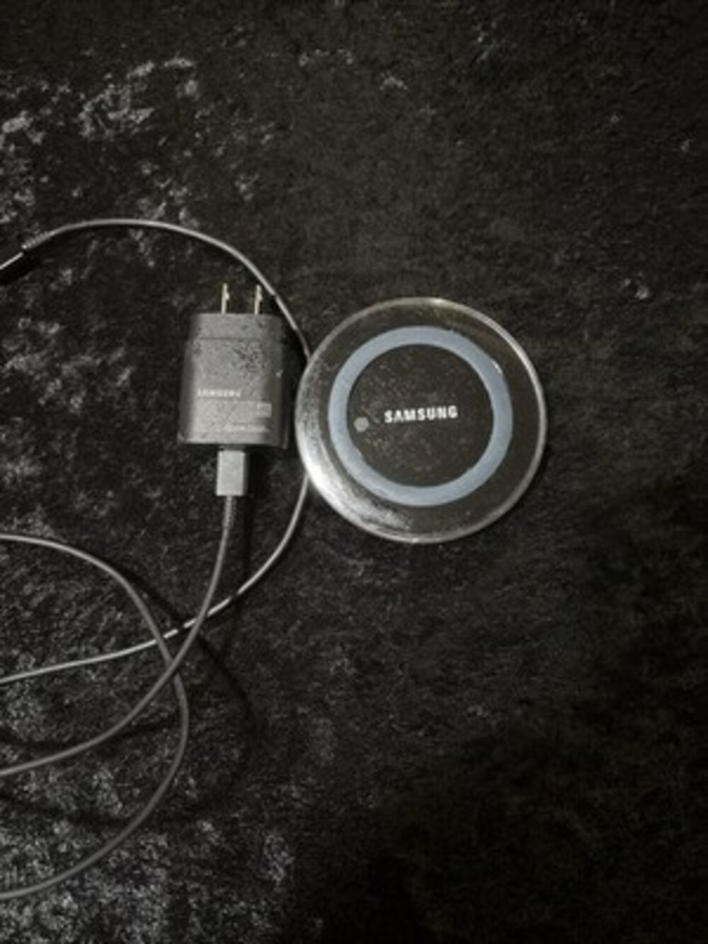 Wireless charger, Model EP-PG920I